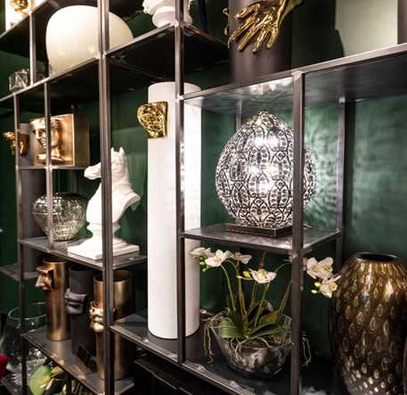 Elegant home interior with decorative accents , home decor website
